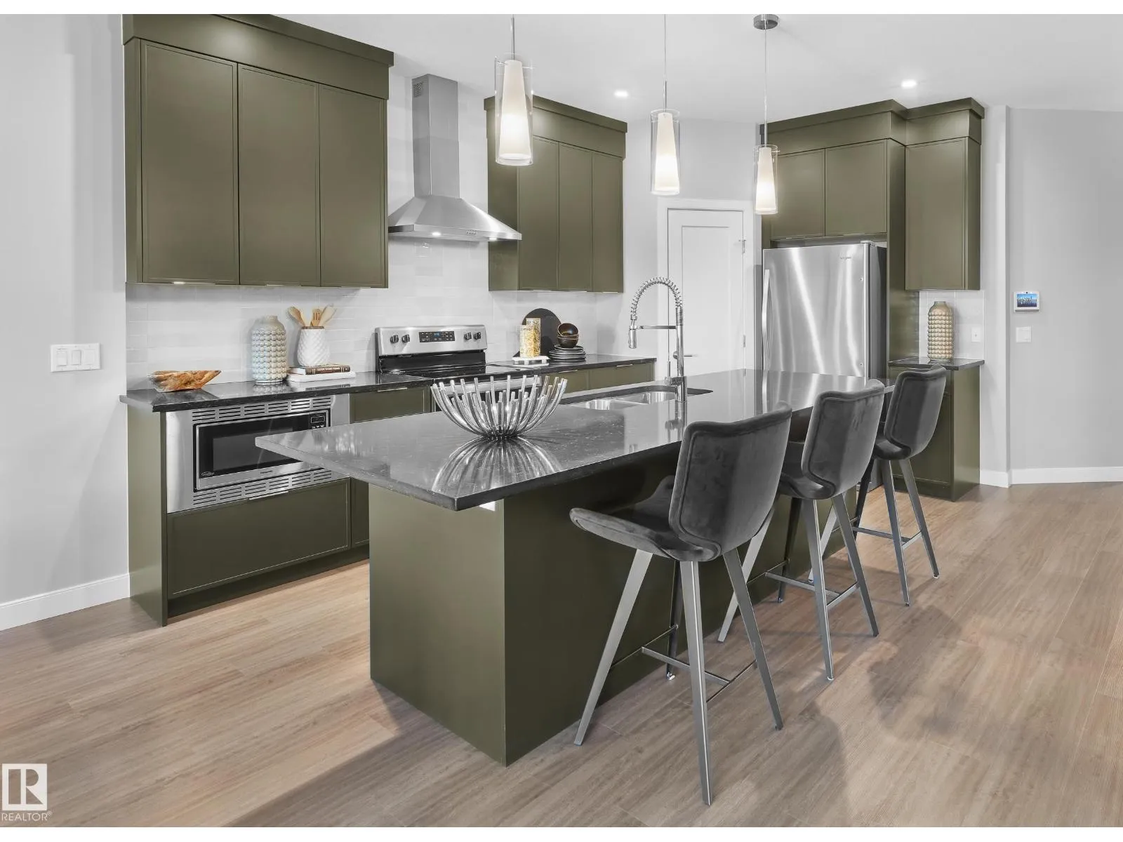 Duplex for rent: 4836 Cawsey Tc Sw, Edmonton, Alberta T6W 5M8