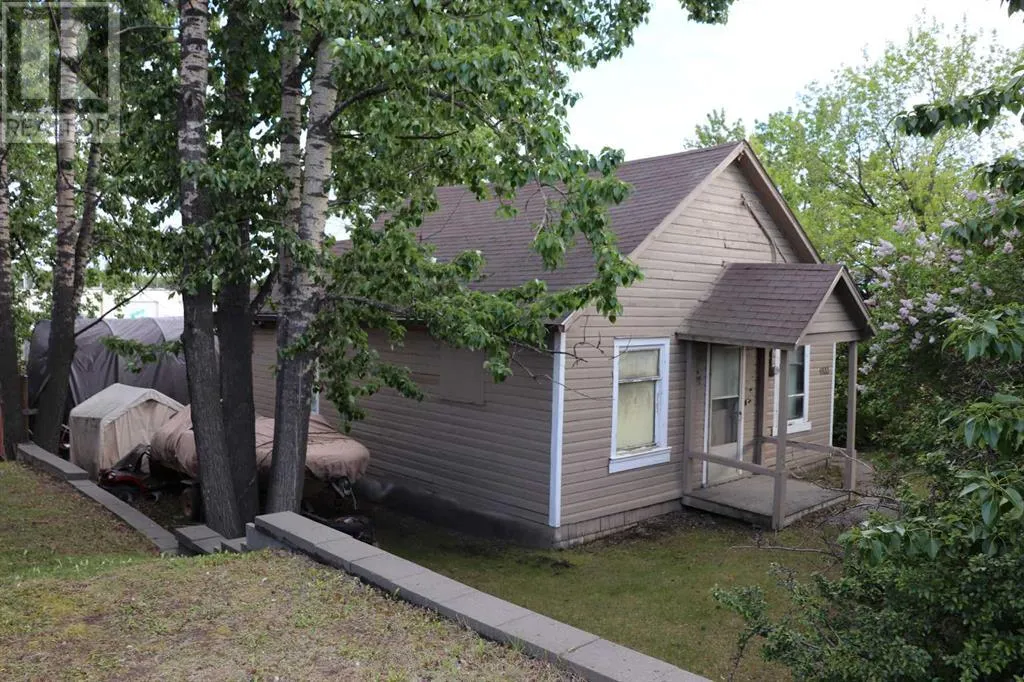 Commercial Mix for rent: 4839 4 Avenue, Edson, Alberta T7E 1V5