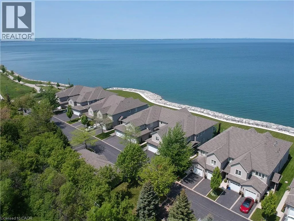 Row / Townhouse for rent: 484 Millen Road Unit# 9, Stoney Creek, Ontario L8E 6G4