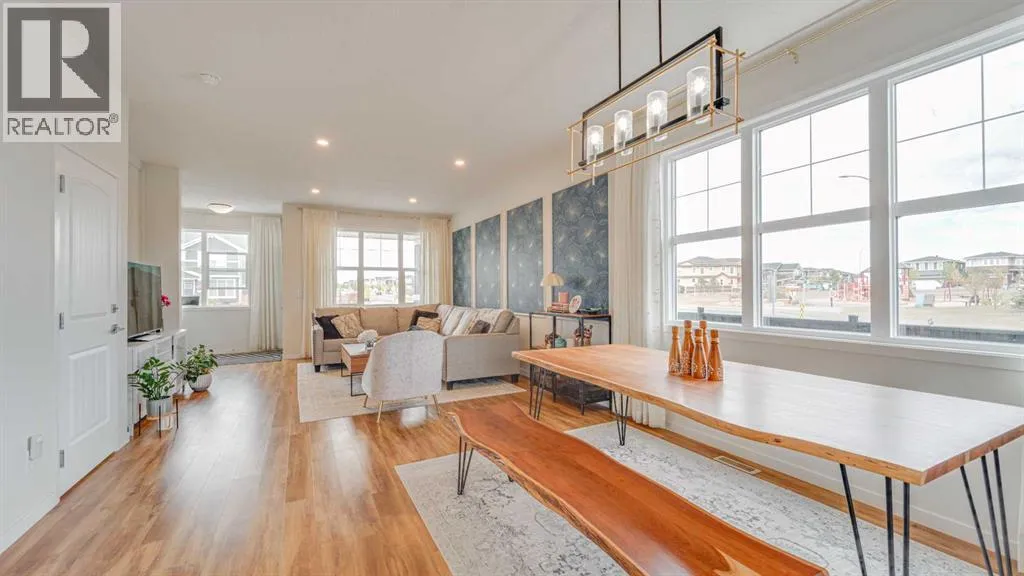 House for rent: 484 Redstone Boulevard Ne, Calgary, Alberta T3N 1M8