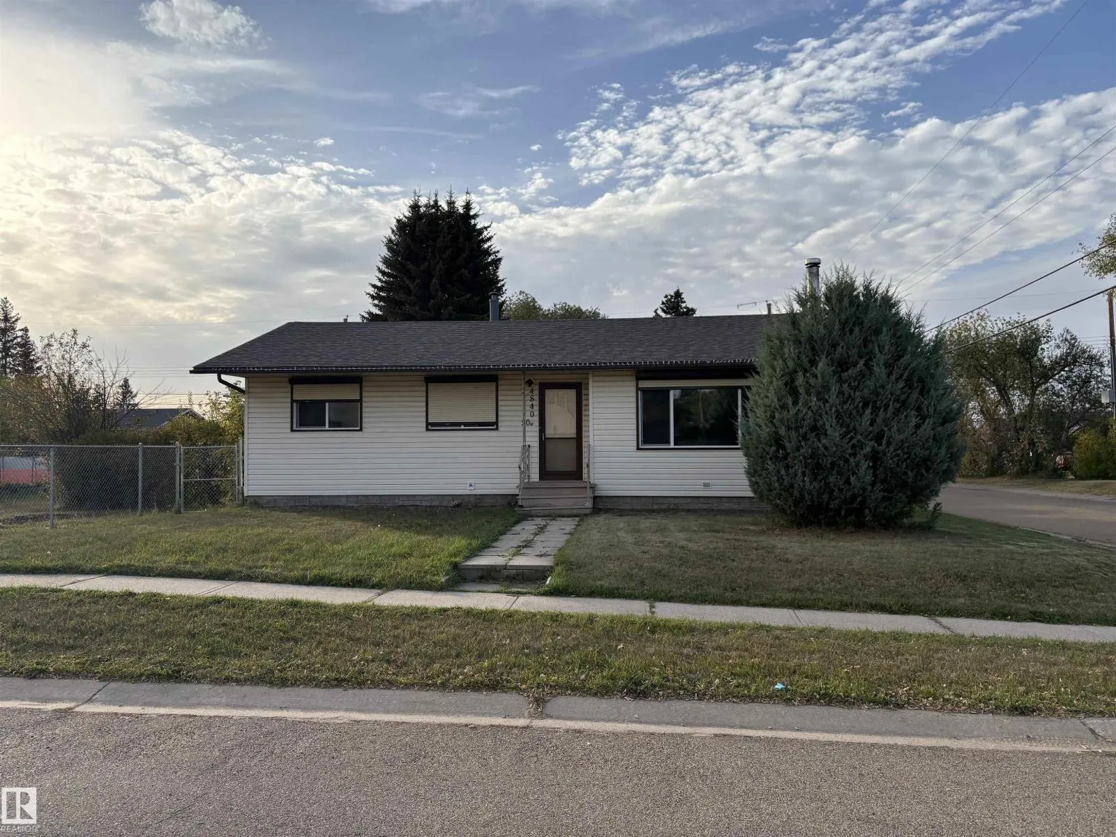 House for rent: 4840 50 St, Gibbons, Alberta T0A 1N0