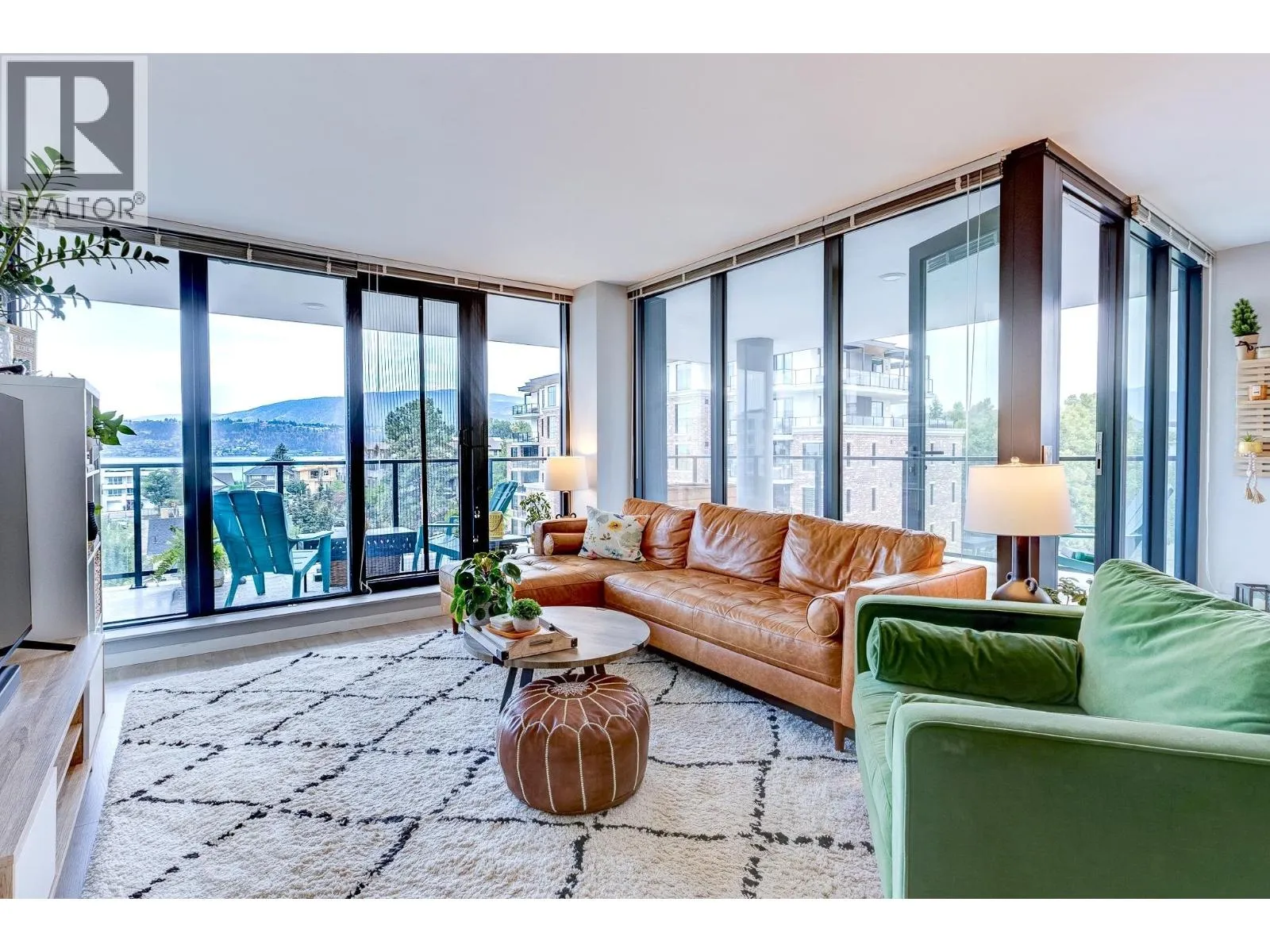 Apartment for rent: 485 Groves Avenue Unit# 406, Kelowna, British Columbia V1Y 0C1