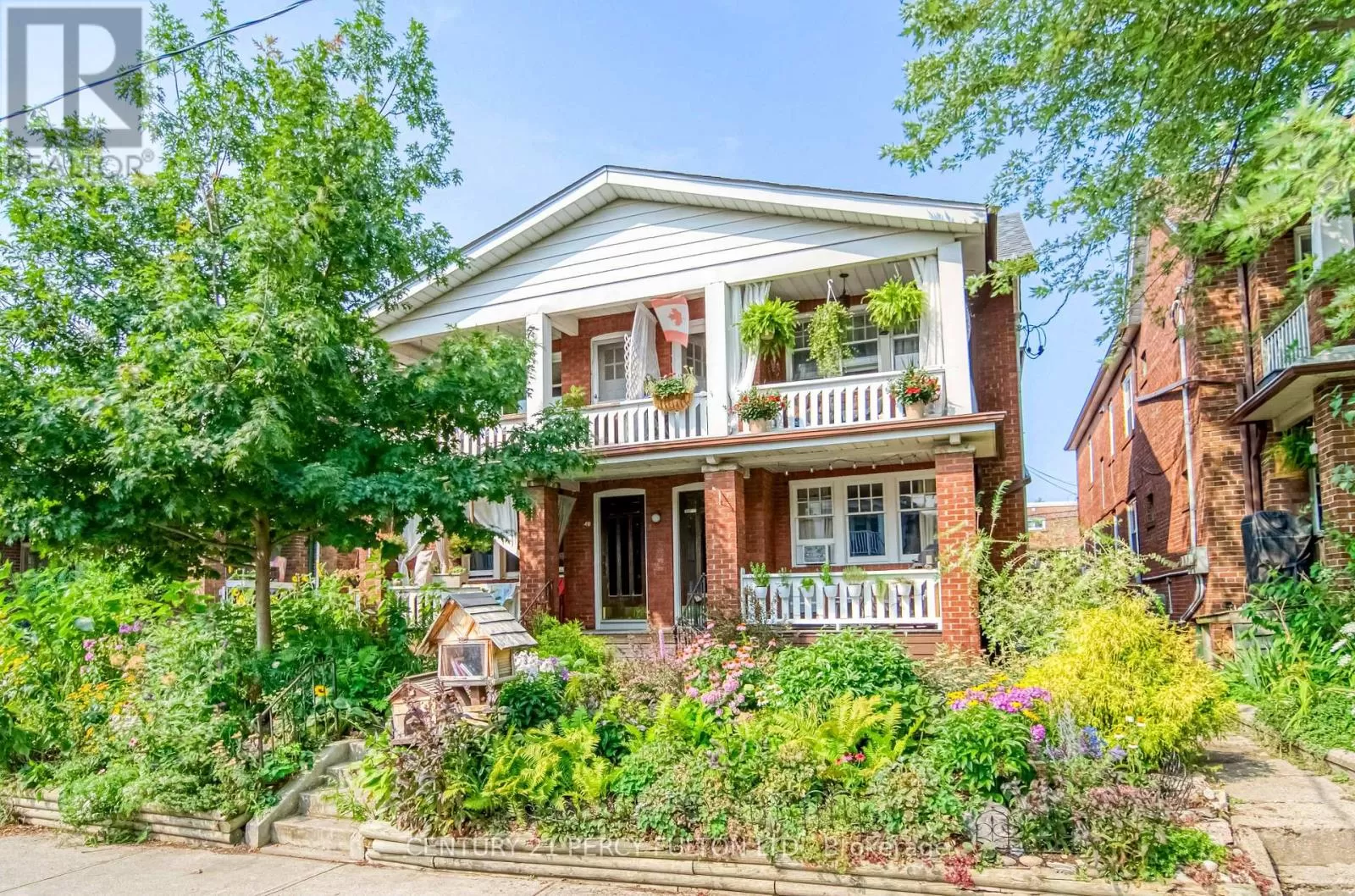 House for rent: 48-50 Scarboro Beach Boulevard, Toronto, Ontario M4E 2X1