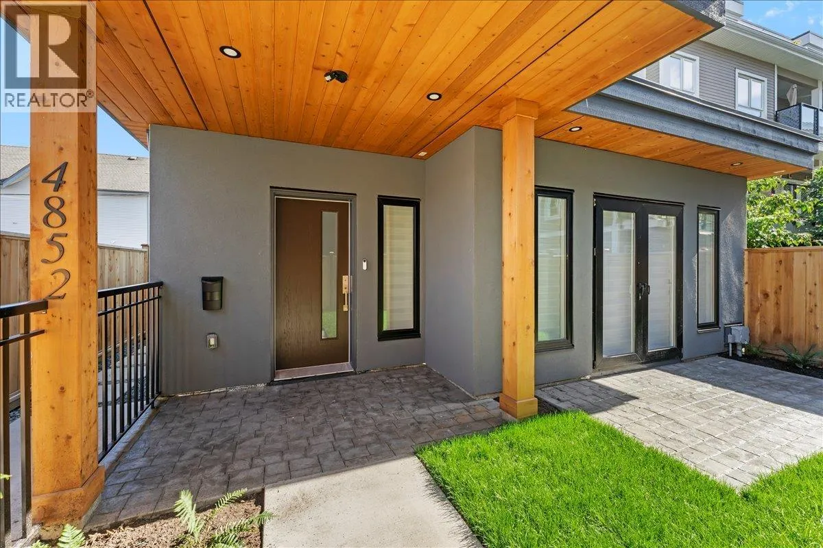 House for rent: 4852 Slocan Street, Vancouver, British Columbia V5R 2A3