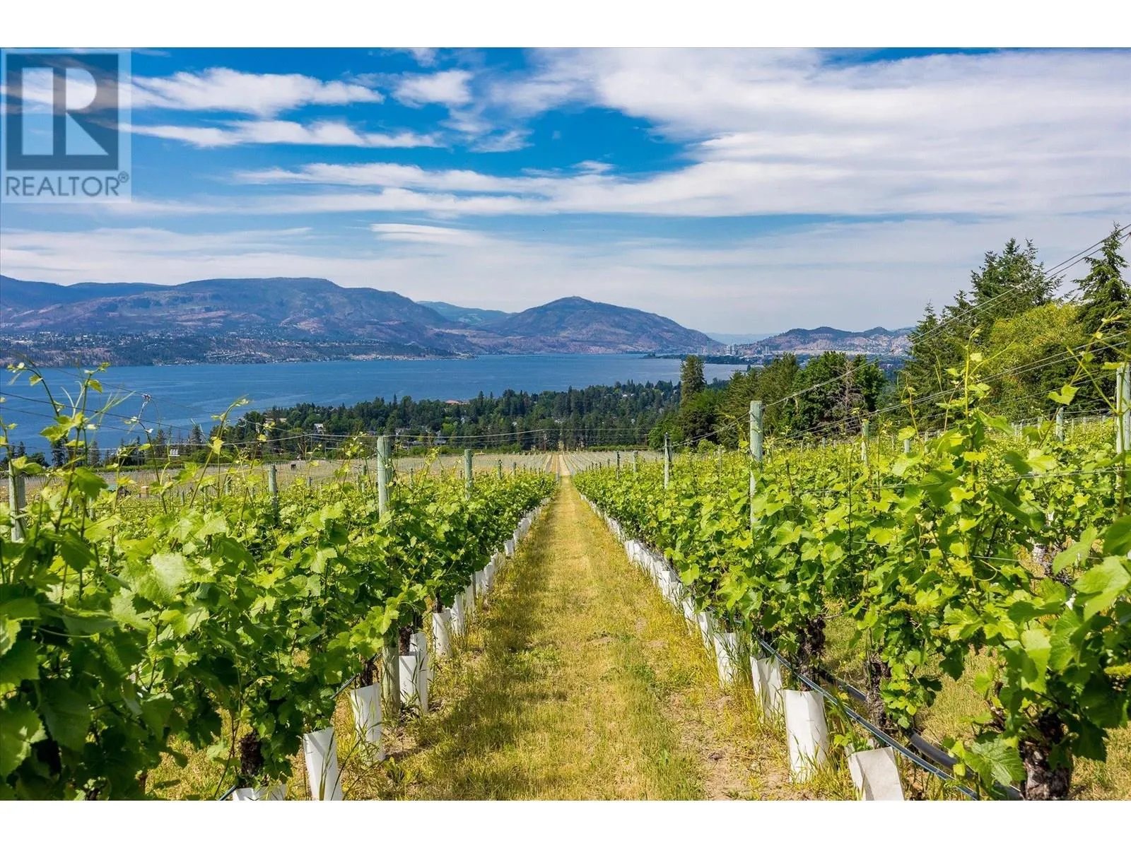 House for rent: 4855 Chute Lake Road, Kelowna, British Columbia V1W 4M3