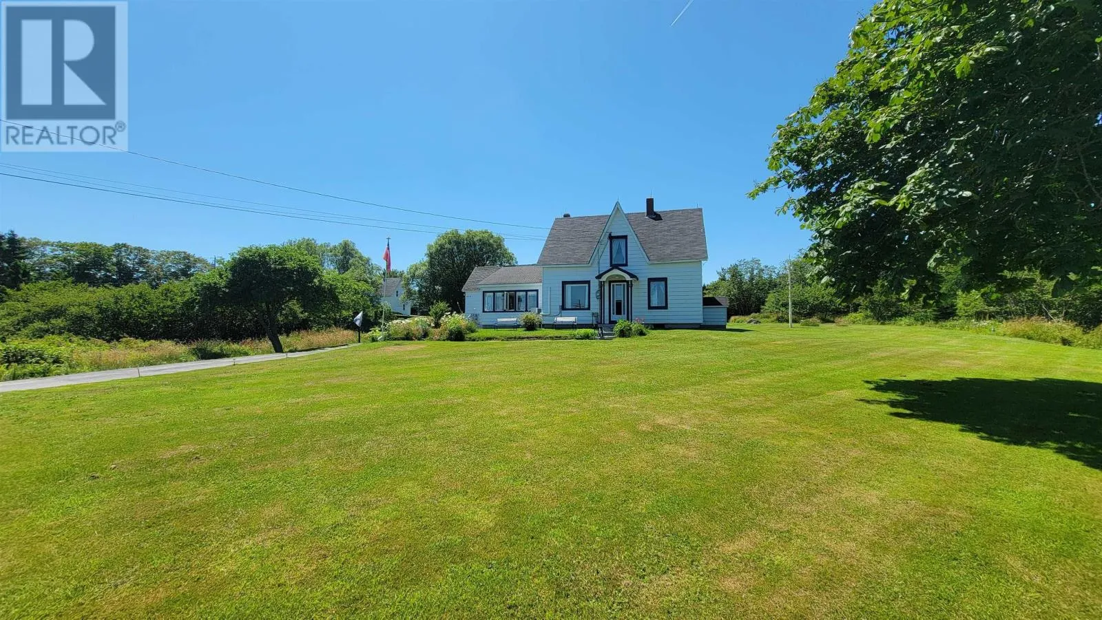 House for rent: 486 335 Highway, West Pubnico, Nova Scotia B0W 3S0