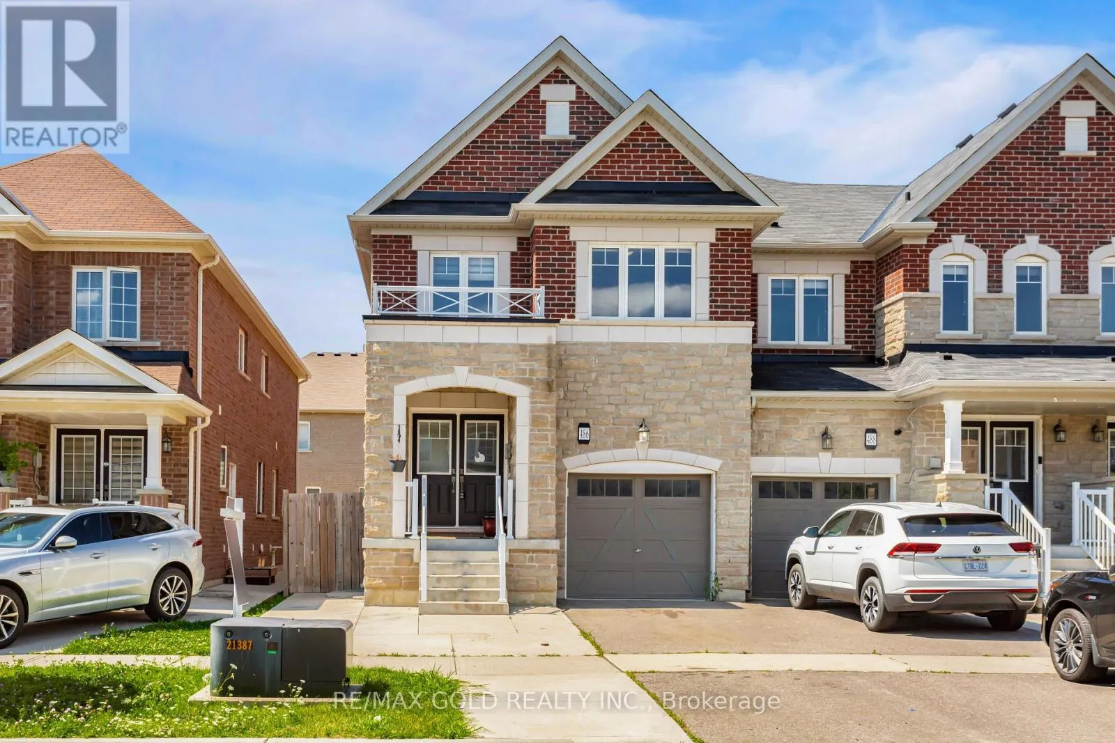 Row / Townhouse for rent: 486 Queen Mary Drive, Brampton, Ontario L7A 4N3
