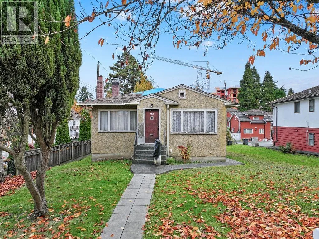 House for rent: 4868 Commercial Street, Vancouver, British Columbia V5N 4H1