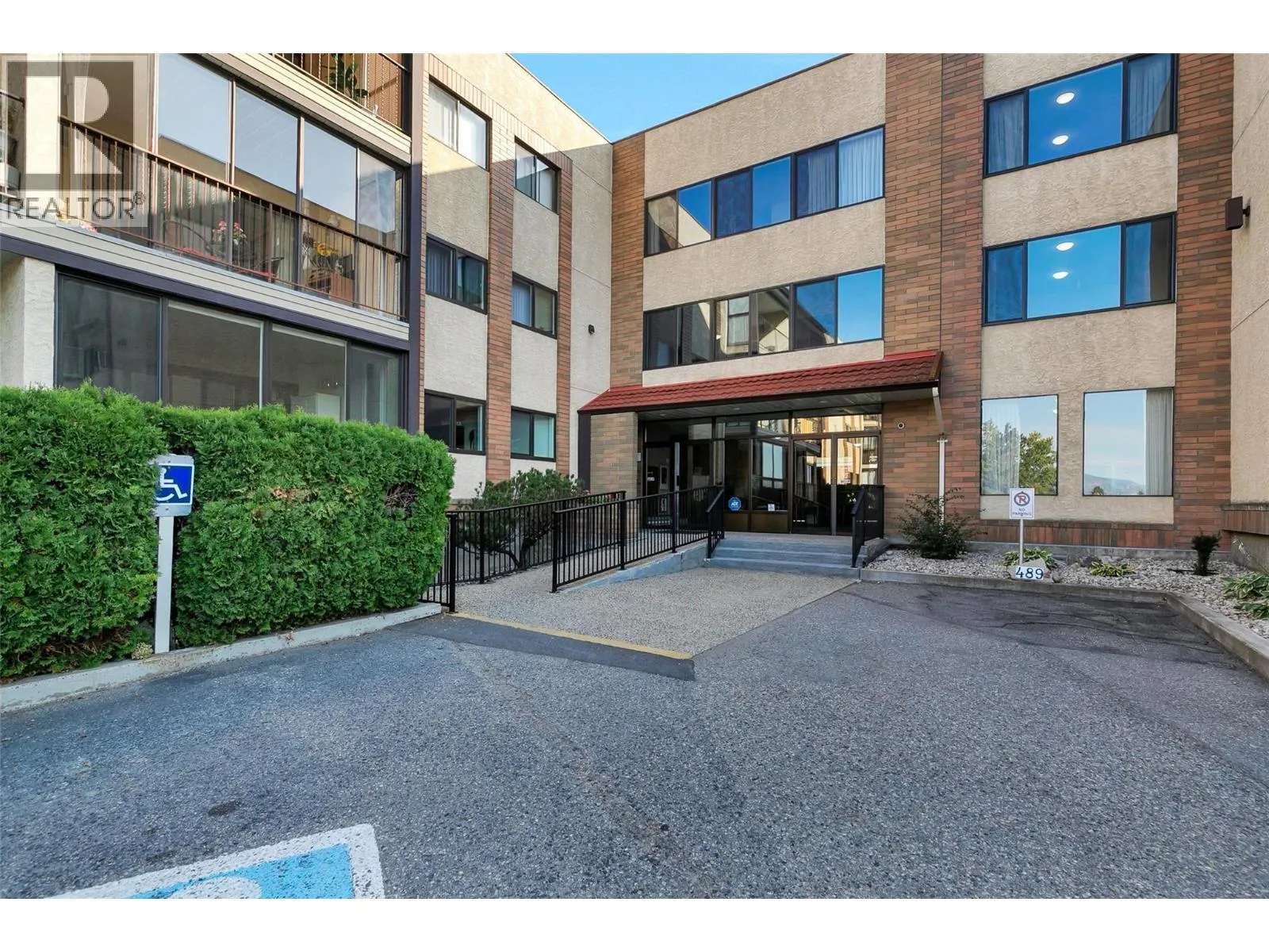 Apartment for rent: 489 Hwy 33 Highway Unit# 208, Kelowna, British Columbia V1X 1Y2