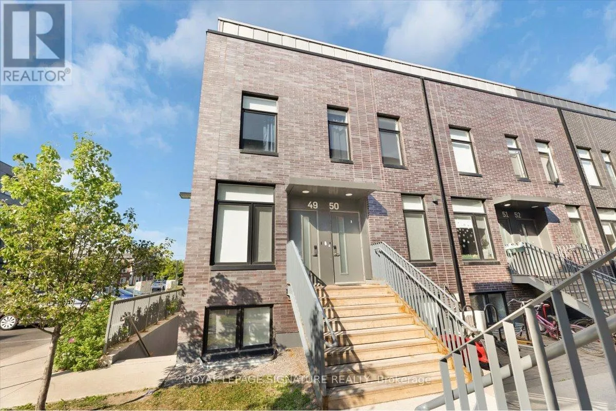 Row / Townhouse for rent: 49 - 1740 Simcoe Street N, Oshawa, Ontario L1G 4X9