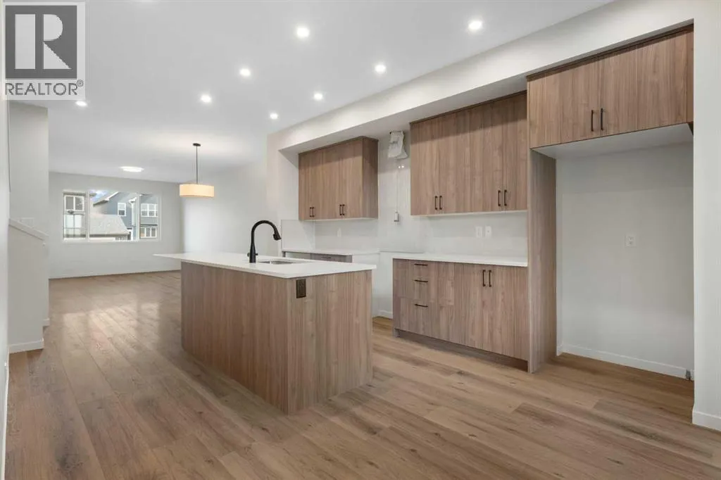 Duplex for rent: 49 Annette Landing Nw, Calgary, Alberta T3R 2J7