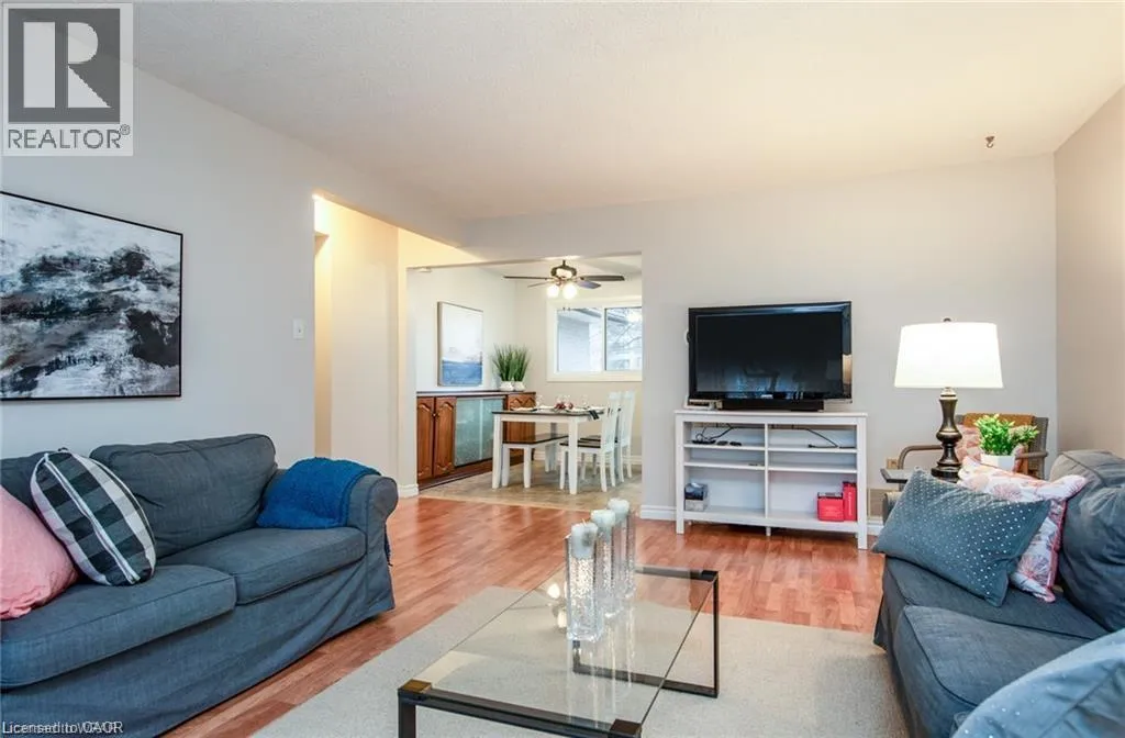 Row / Townhouse for rent: 49 Cedarwoods Crescent Unit# 31, Waterloo, Ontario N2C 2L1