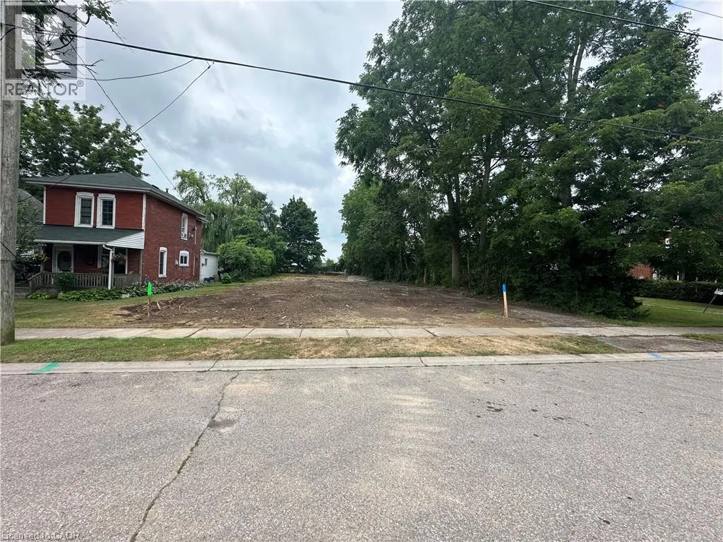 49 Ellis Street, Port Rowan, Ontario N0E 1M0