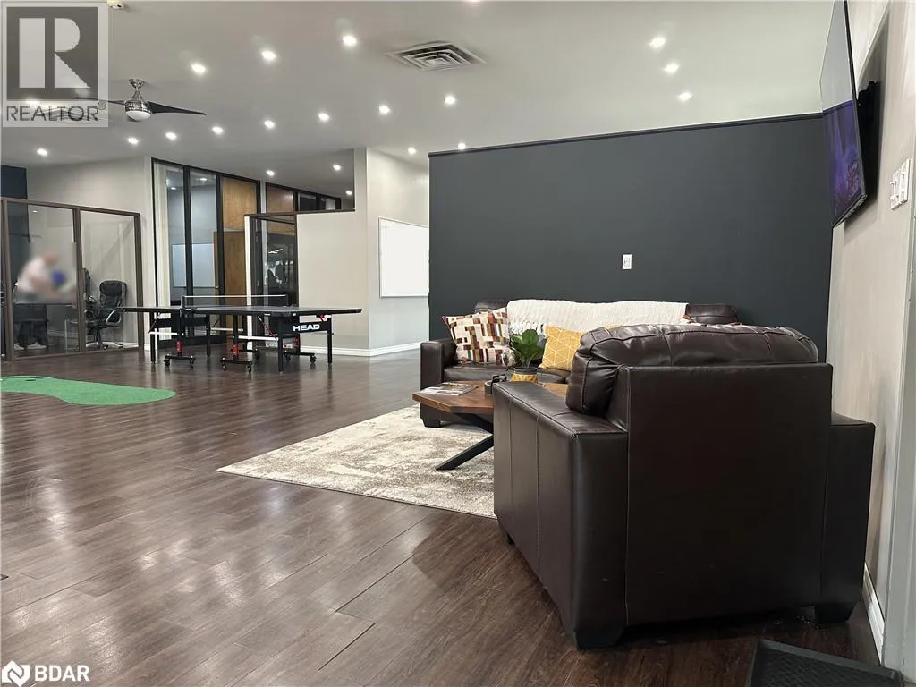 49 Essa Road Unit# 1, Barrie, Ontario L4N 3K4