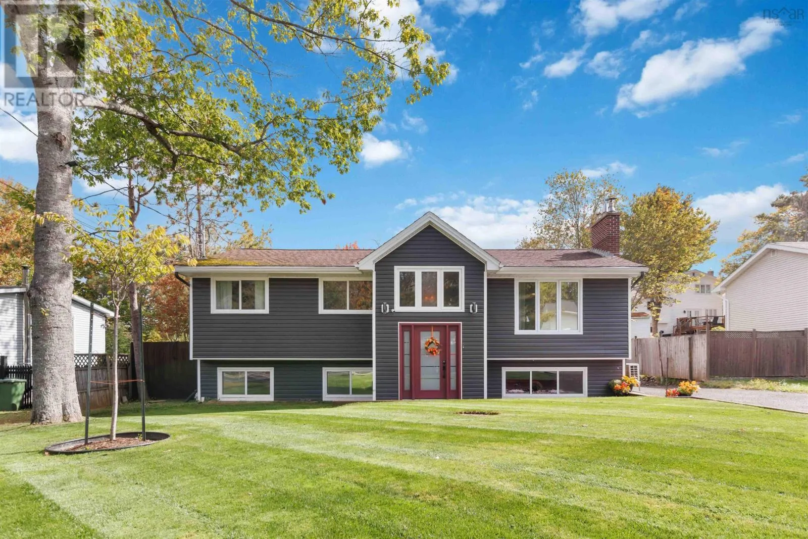 House for rent: 49 Madeline Avenue, Lower Sackville, Nova Scotia B4C 2L8