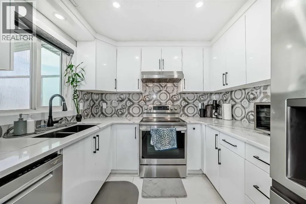 House for rent: 49 Taravista Way Ne, Calgary, Alberta T3J 4K1