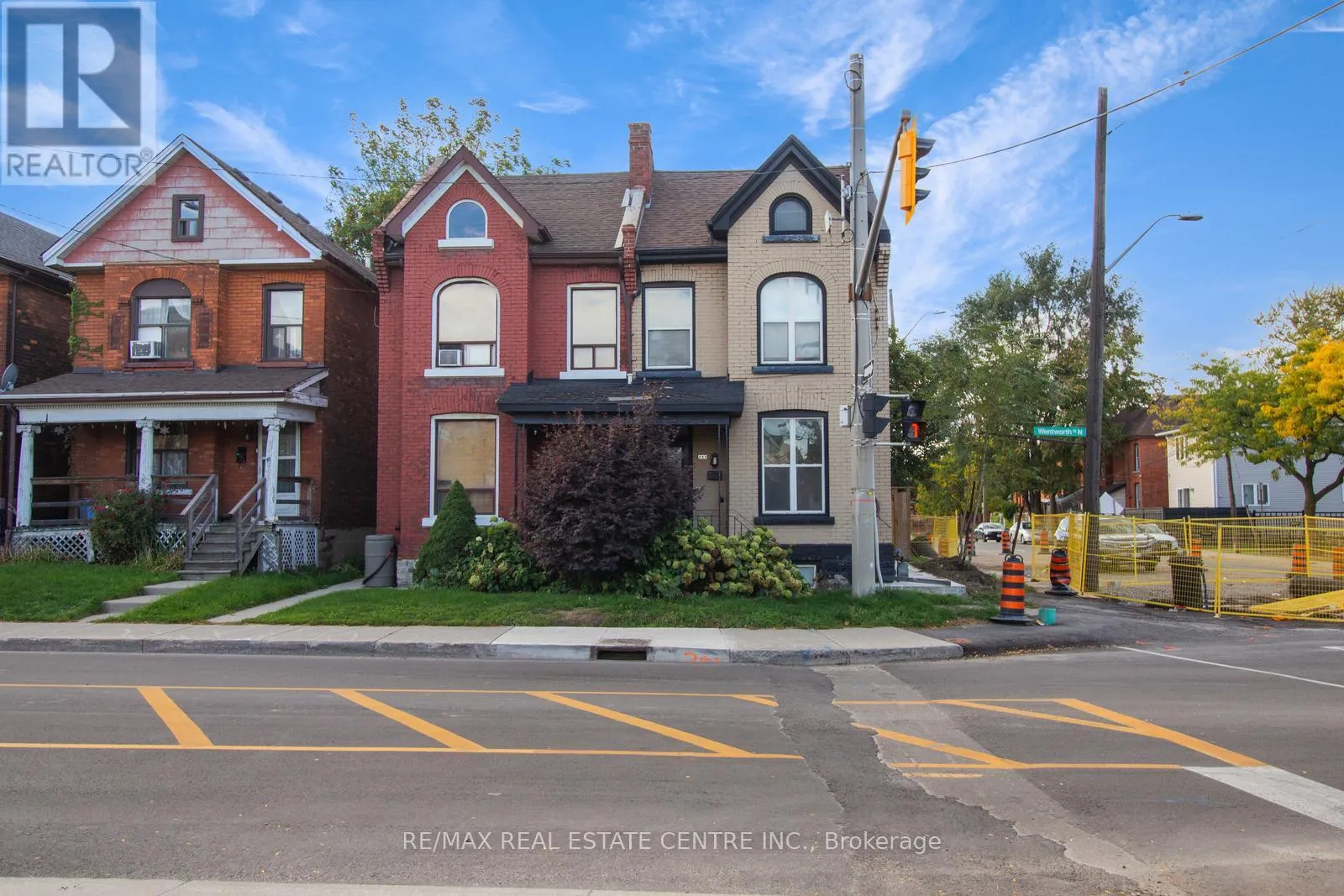 House for rent: 49 Wentworth #main Street, Hamilton, Ontario L8L 5V3