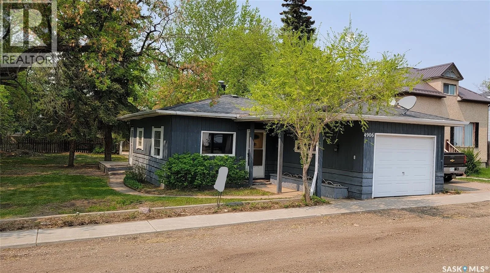 House for rent: 4906 52nd Street, Macklin, Saskatchewan S0L 2C0