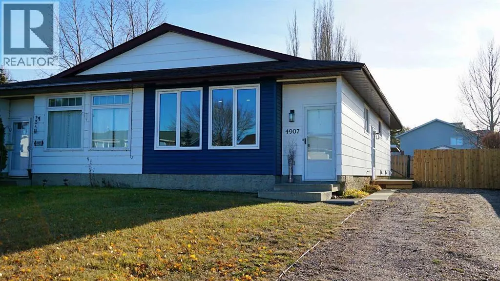 Duplex for rent: 4907 53 Avenue, Kitscoty, Alberta T0B 2P0
