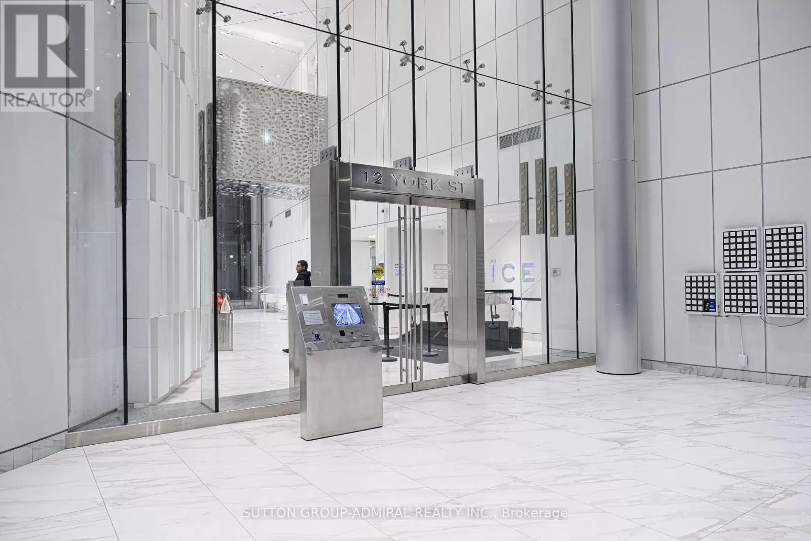 Apartment for rent: 4908 - 12 York Street, Toronto, Ontario M5J 0A9