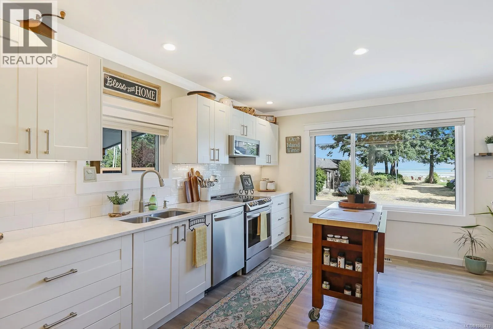 House for rent: 491 Windslow Rd, Comox, British Columbia V9M 3T8