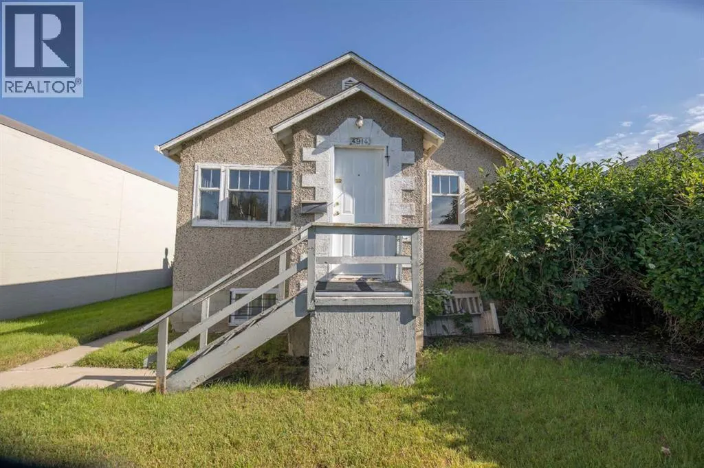 Commercial Mix for rent: 4914 46 Street, Red Deer, Alberta T4N 1N3