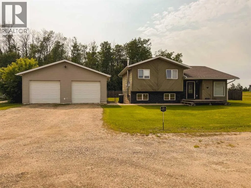 House for rent: 4914 52 Street, Eaglesham, Alberta T0H 1H0