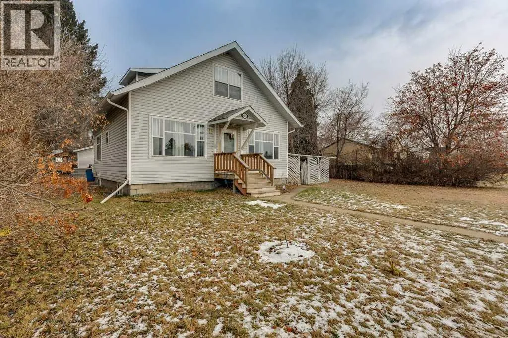 House for rent: 4915 44 Street, Innisfail, Alberta T4G 1M7