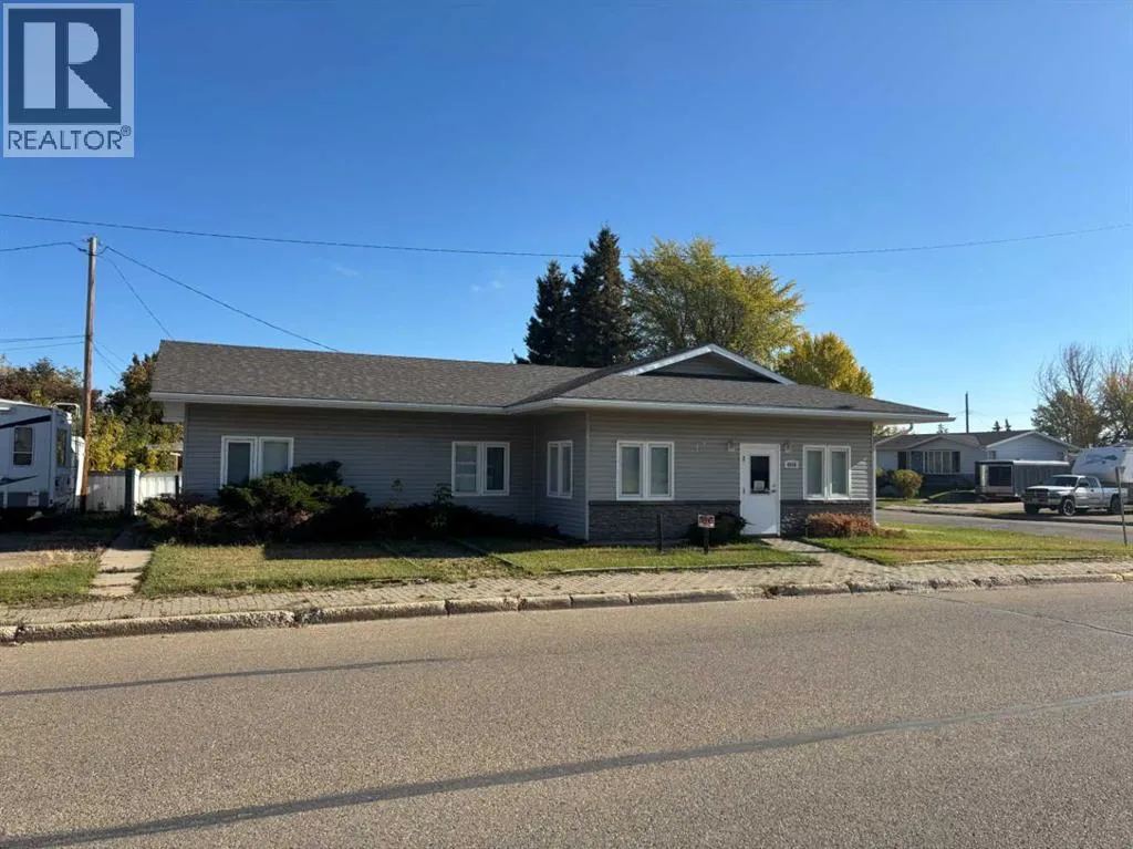 Commercial Mix for rent: 4918 49 Avenue, Grimshaw, Alberta T0H 1W0