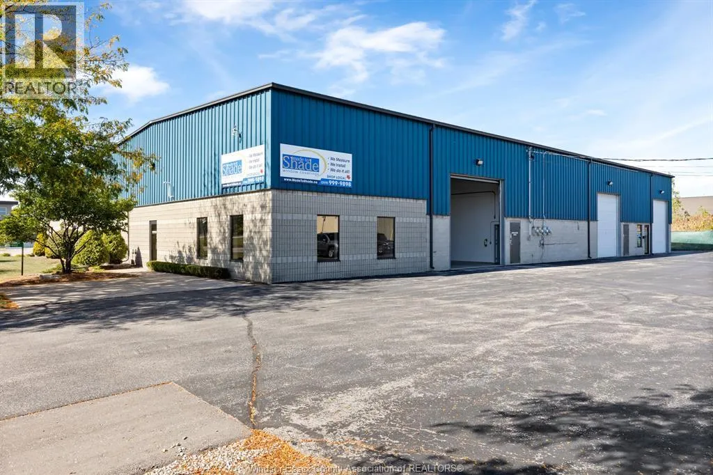 492 Blanchard Park Unit# 1, Lakeshore, Ontario N8N 2L9