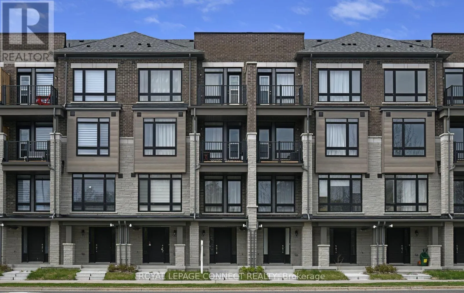 Row / Townhouse for rent: 492 Salem Road S, Ajax, Ontario L1S 7S9