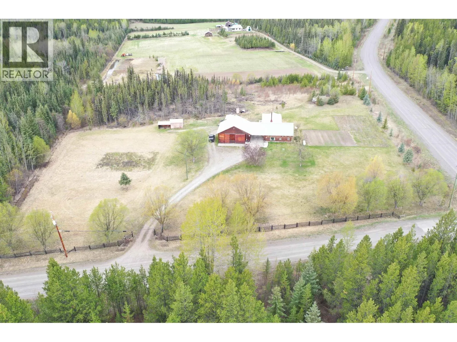 House for rent: 492 Yetta Road, Quesnel, British Columbia V2J 3H9