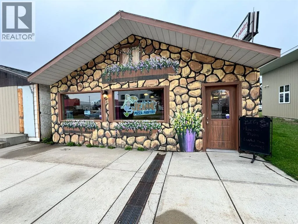 4920 50 Street, Alix, Alberta T0C 0B0