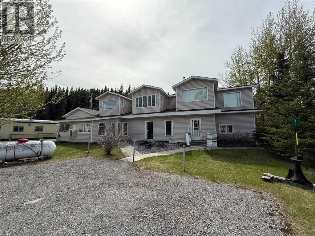 House for rent: 4924 51 Street, Cadomin, Alberta T0E 0E0