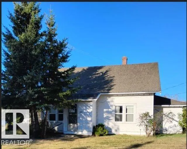 House for rent: 4924 53 St, Innisfree, Alberta T0B 2G0