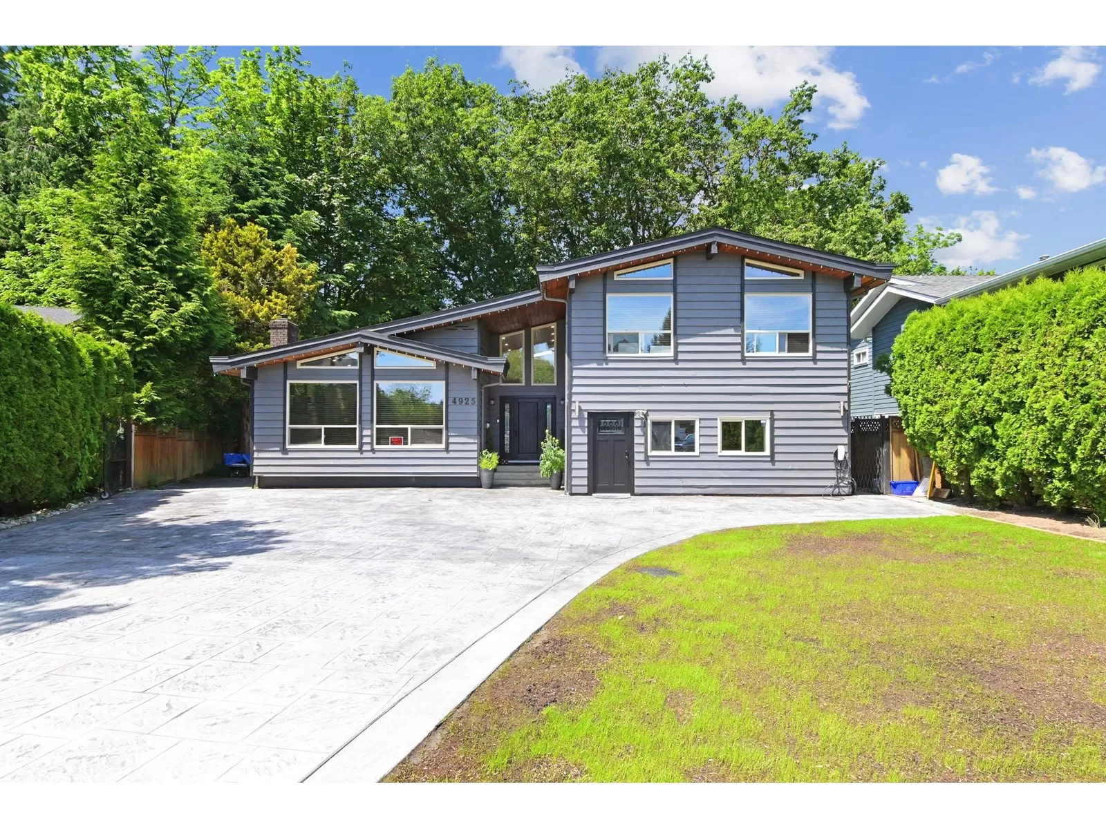 House for rent: 4925 198b Street, Langley, British Columbia V3A 6L4