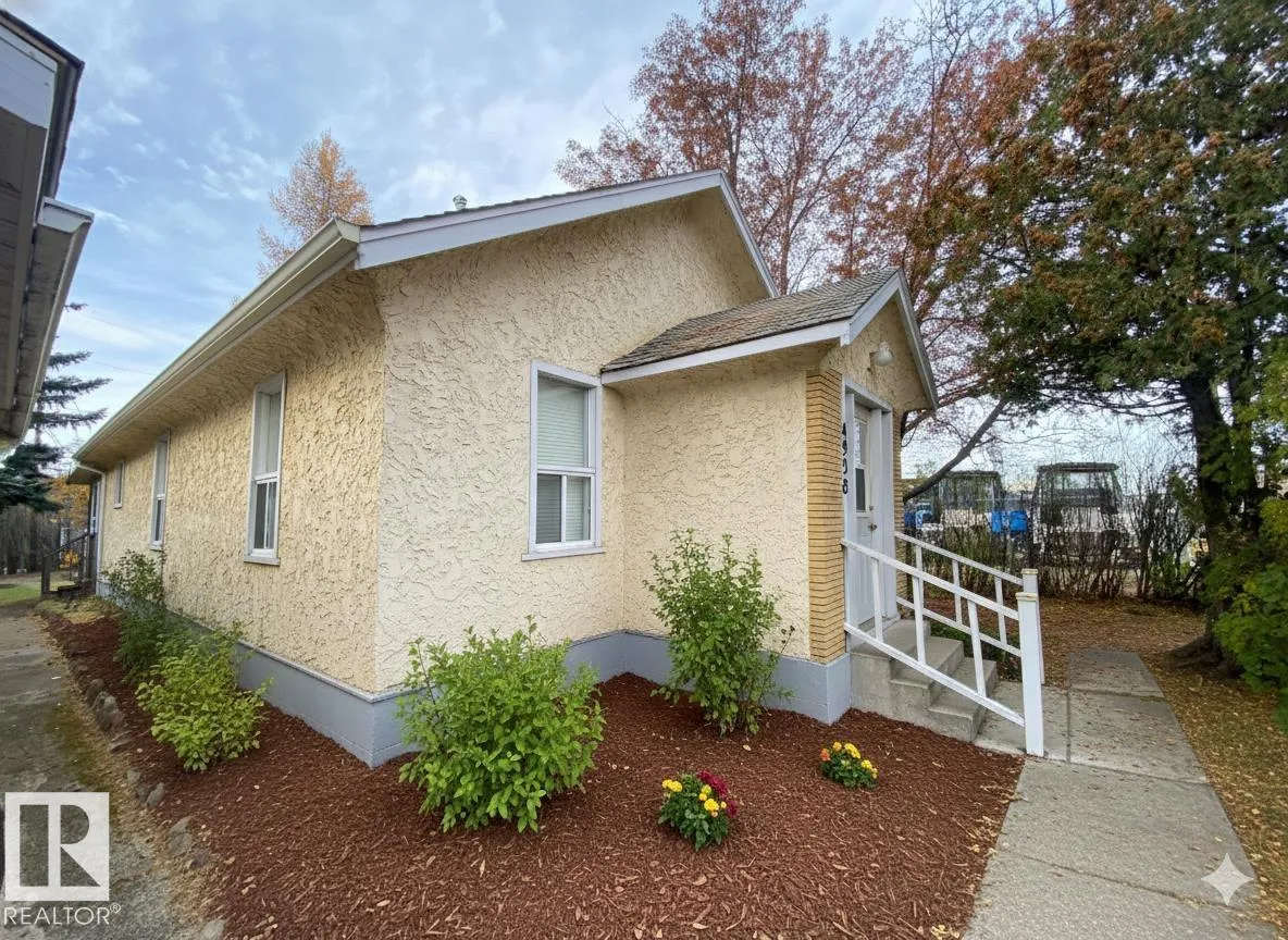 House for rent: 4928 50 St, Gibbons, Alberta T0A 1N0