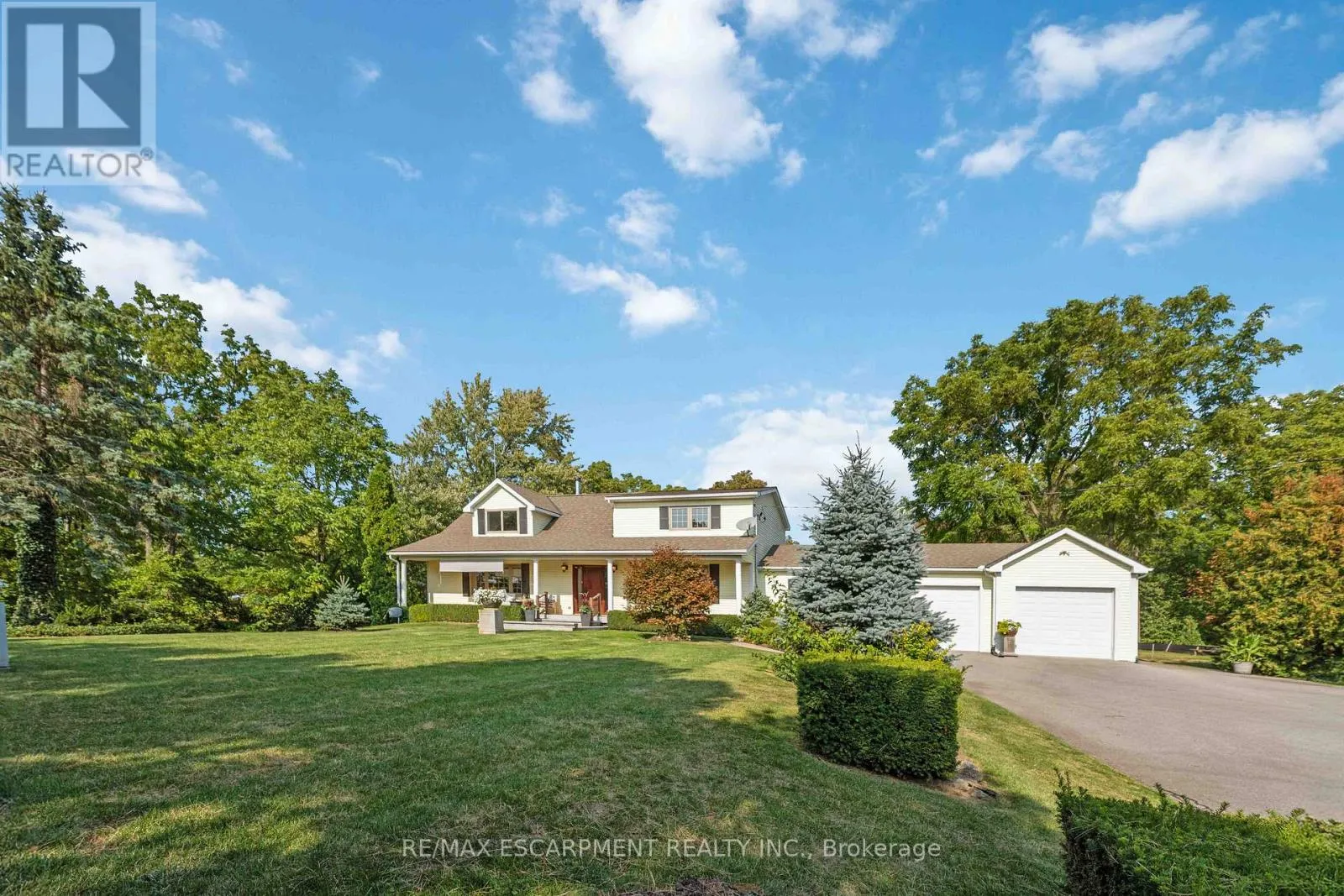 House for rent: 493 Ridge Road E, Grimsby, Ontario L3M 0K5