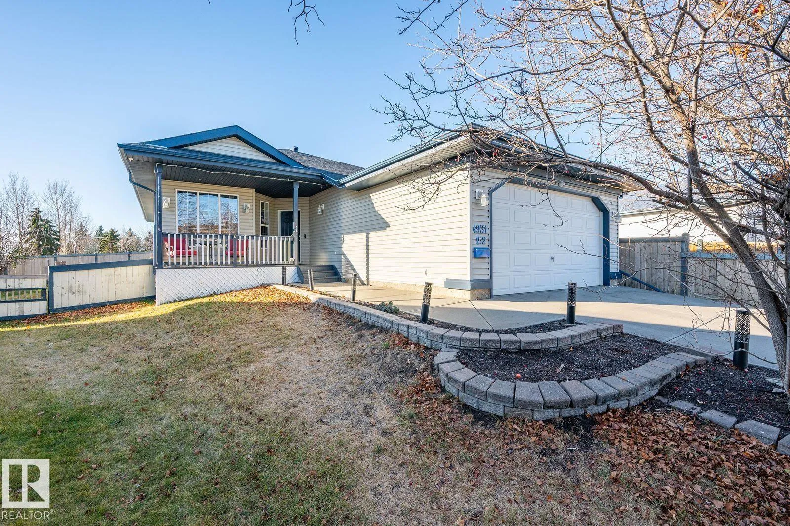 House for rent: 4931 152 Ave Nw, Edmonton, Alberta T5Y 3C2