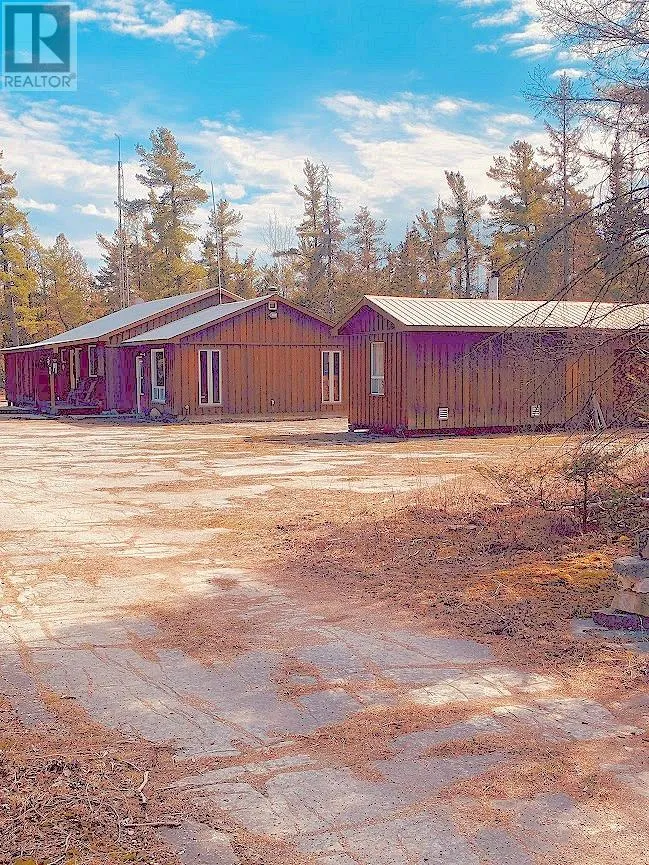 Recreational for rent: 494 Walkhouse Road, Silver Water, Manitoulin Island, Ontario P0P 1Y0