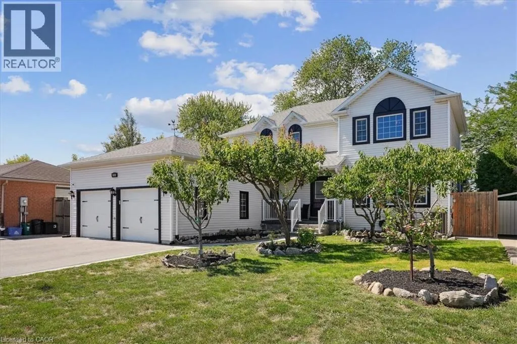 House for rent: 4965 Alexandra Avenue, Beamsville, Ontario L3J 0C9