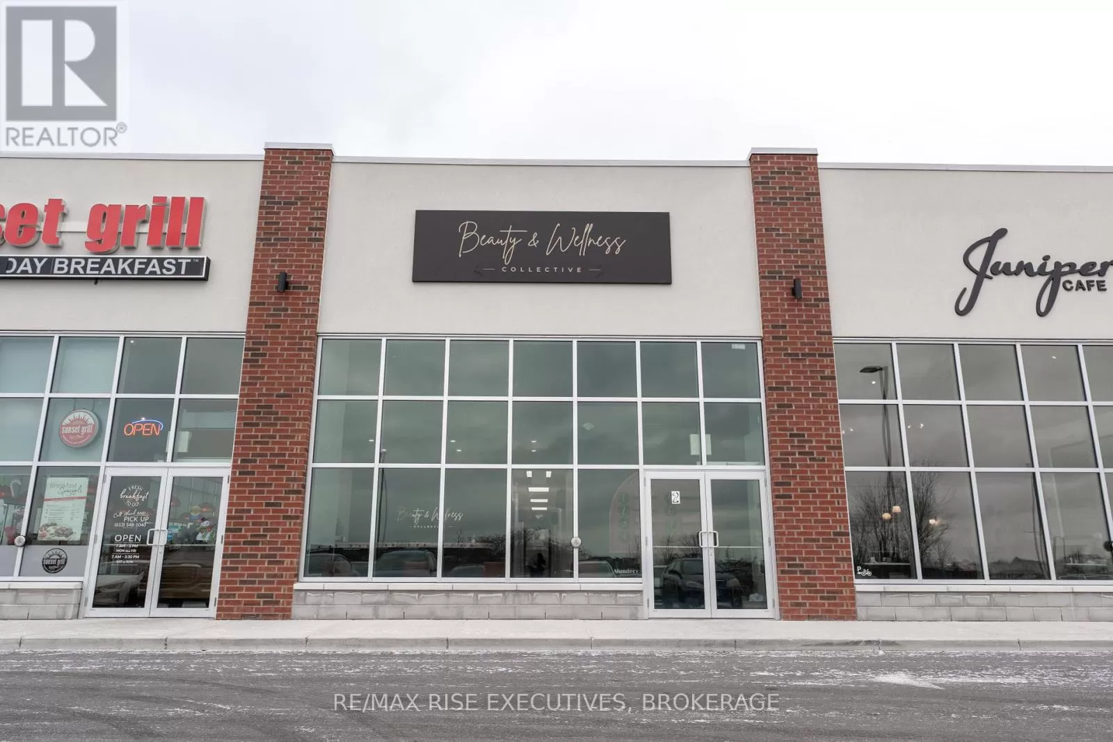 Offices for rent: 497 Cataraqui Woods Drive, Kingston, Ontario K7P 0E6