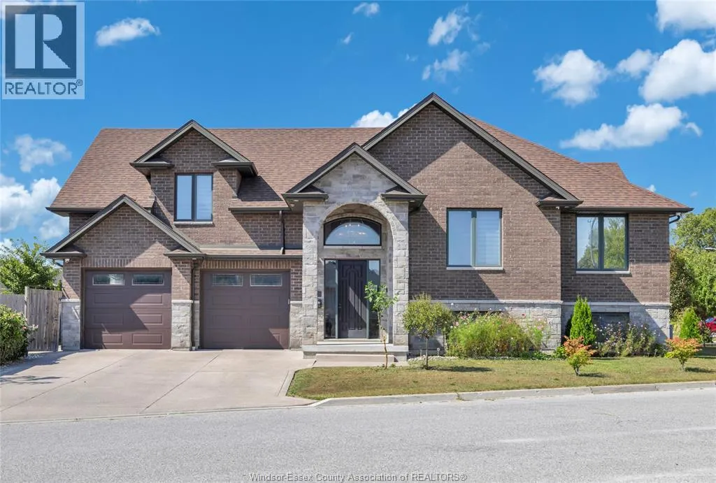 House for rent: 498 Sacred Heart Drive, LaSalle, Ontario N9J 0A6