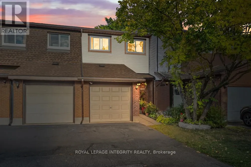 Row / Townhouse for rent: 498 Sandhamn Private, Ottawa, Ontario K1T 2Z6