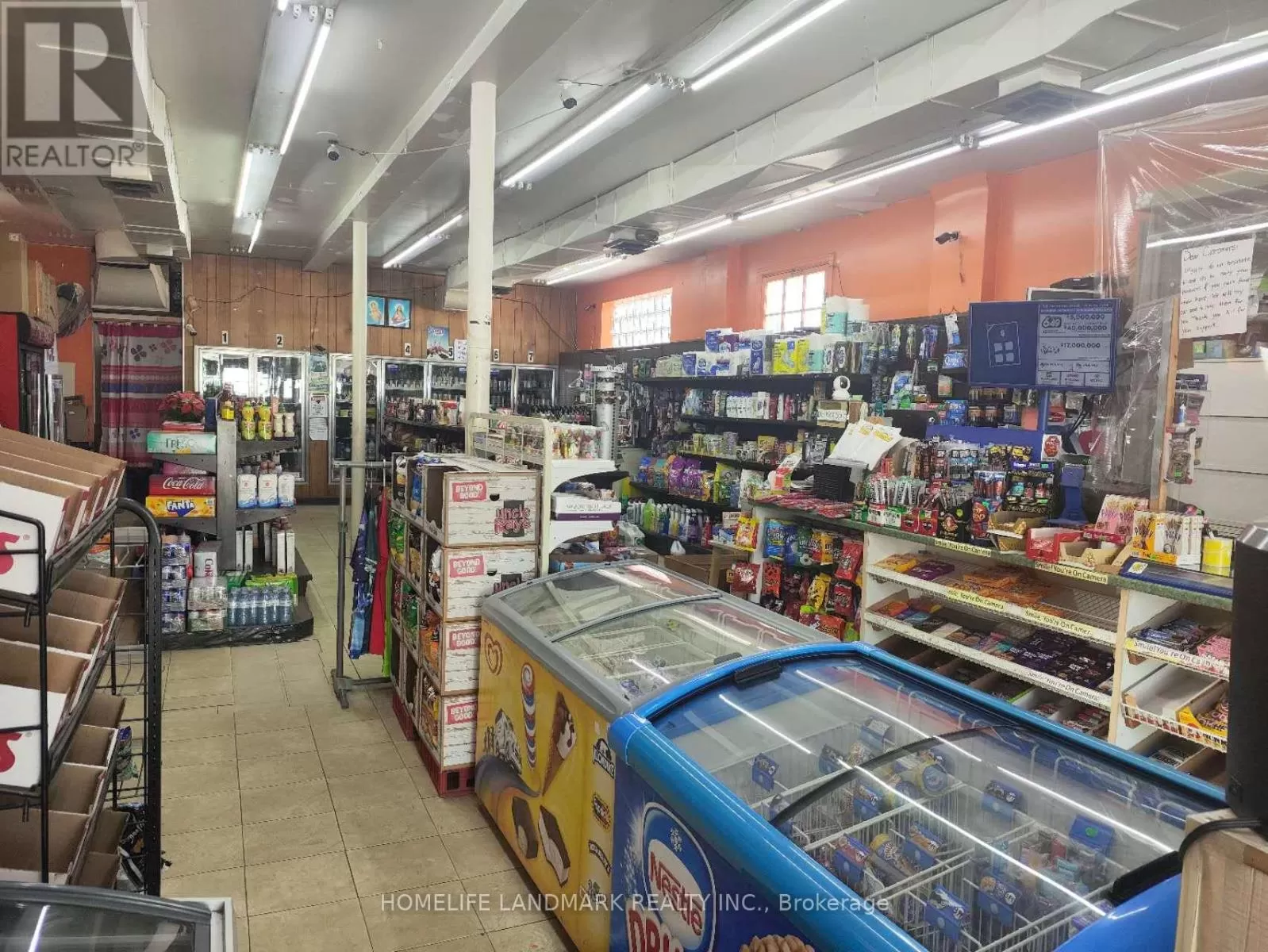 499 Highbury Avenue N, London East, Ontario N5W 4K5