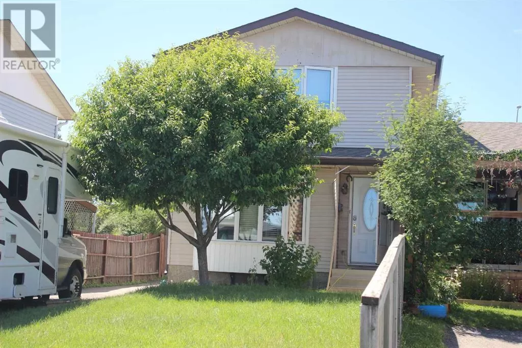 Duplex for rent: 49a Fonda Green Se, Calgary, Alberta T2Z 5S4