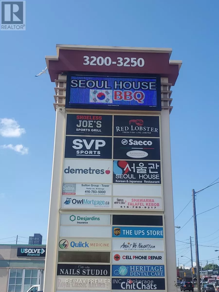 4c - 3250 Dufferin Street, Toronto, Ontario M6A 2T3