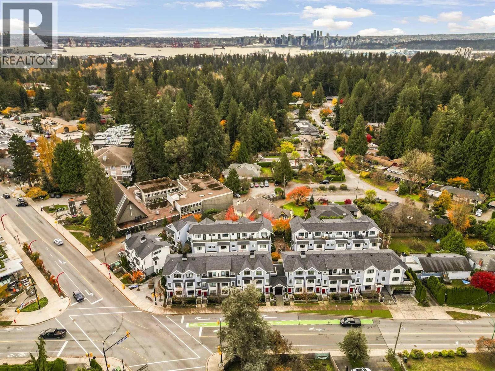 Row / Townhouse for rent: 5 1133 Ridgewood Drive, North Vancouver, British Columbia V7R 0A4