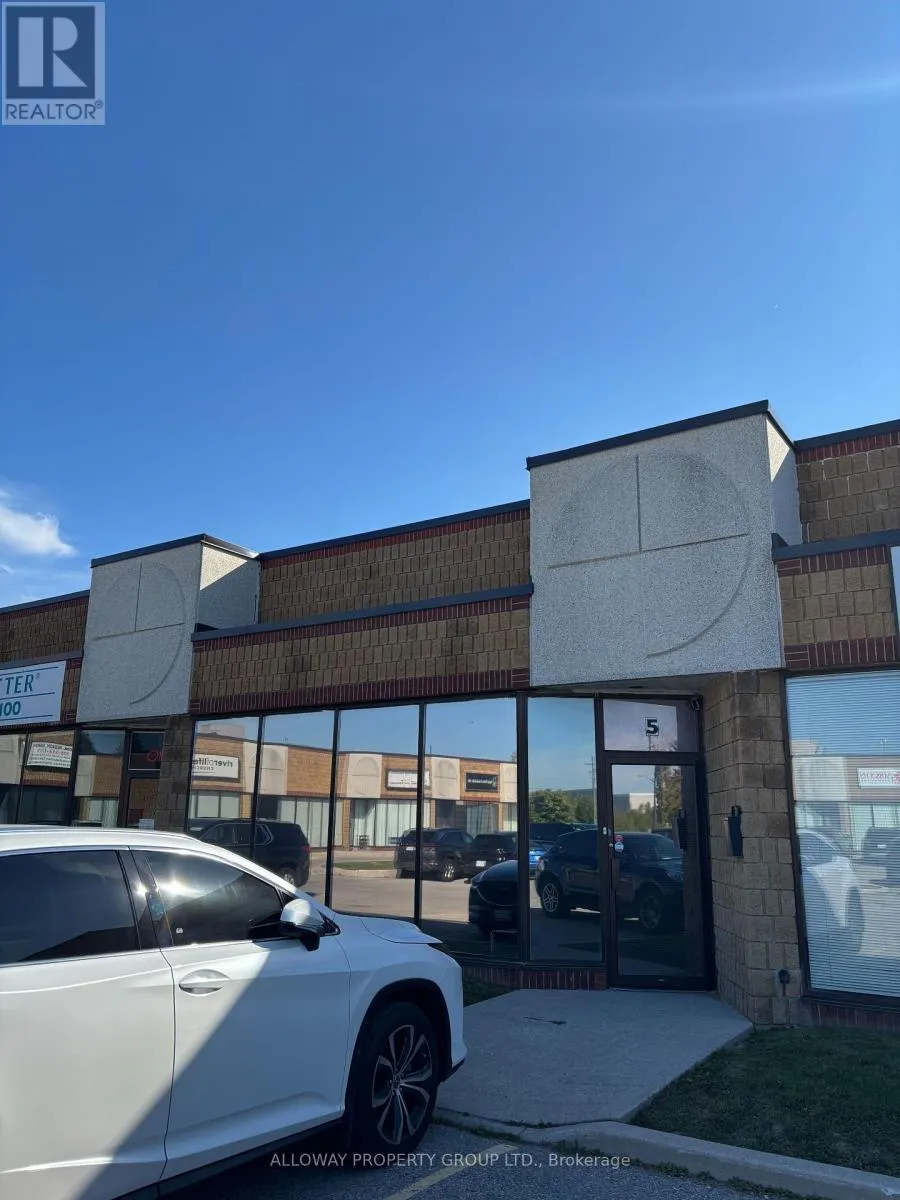 5 - 1260 Journey's End Circle, Newmarket, Ontario L3Y 8Z7