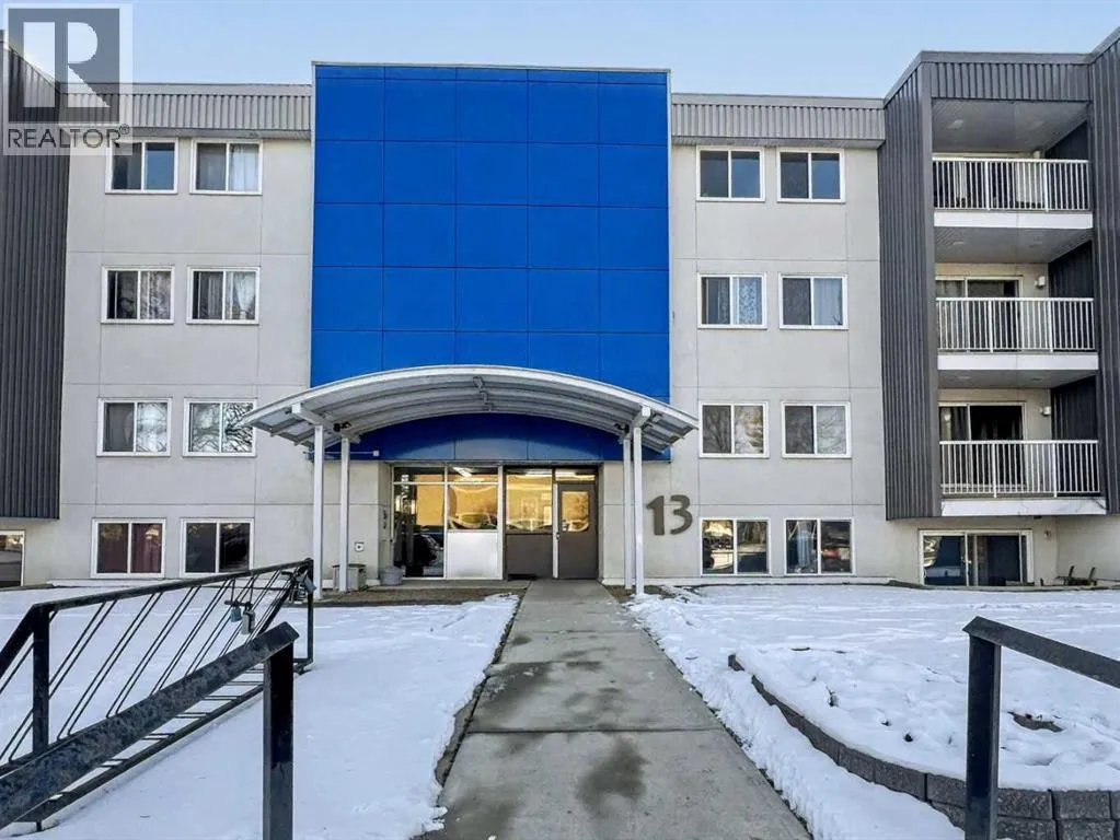 Apartment for rent: 5, 13 Clearwater Crescent, Fort McMurray, Alberta T9H 2B7